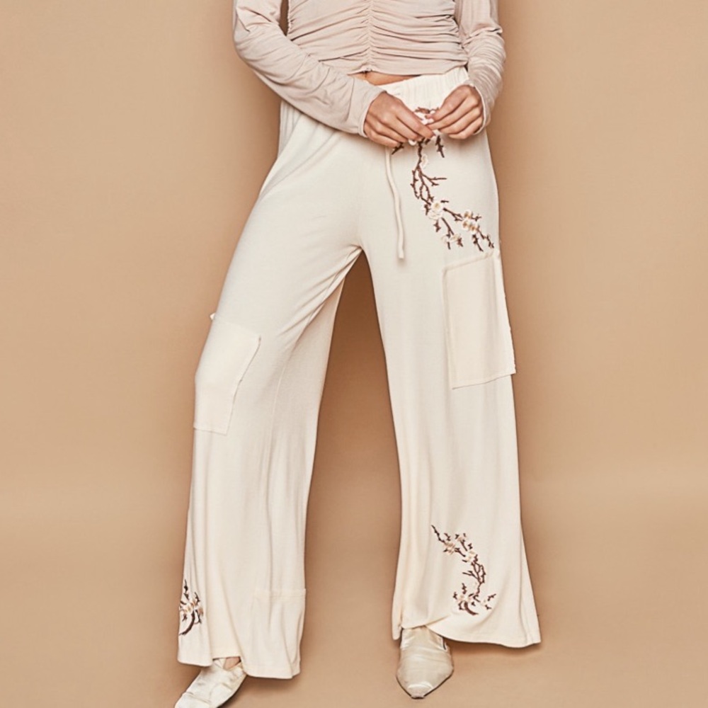 193 1 left πΊπΈPOL floral embroidered knit pants - Picture 4 of 5